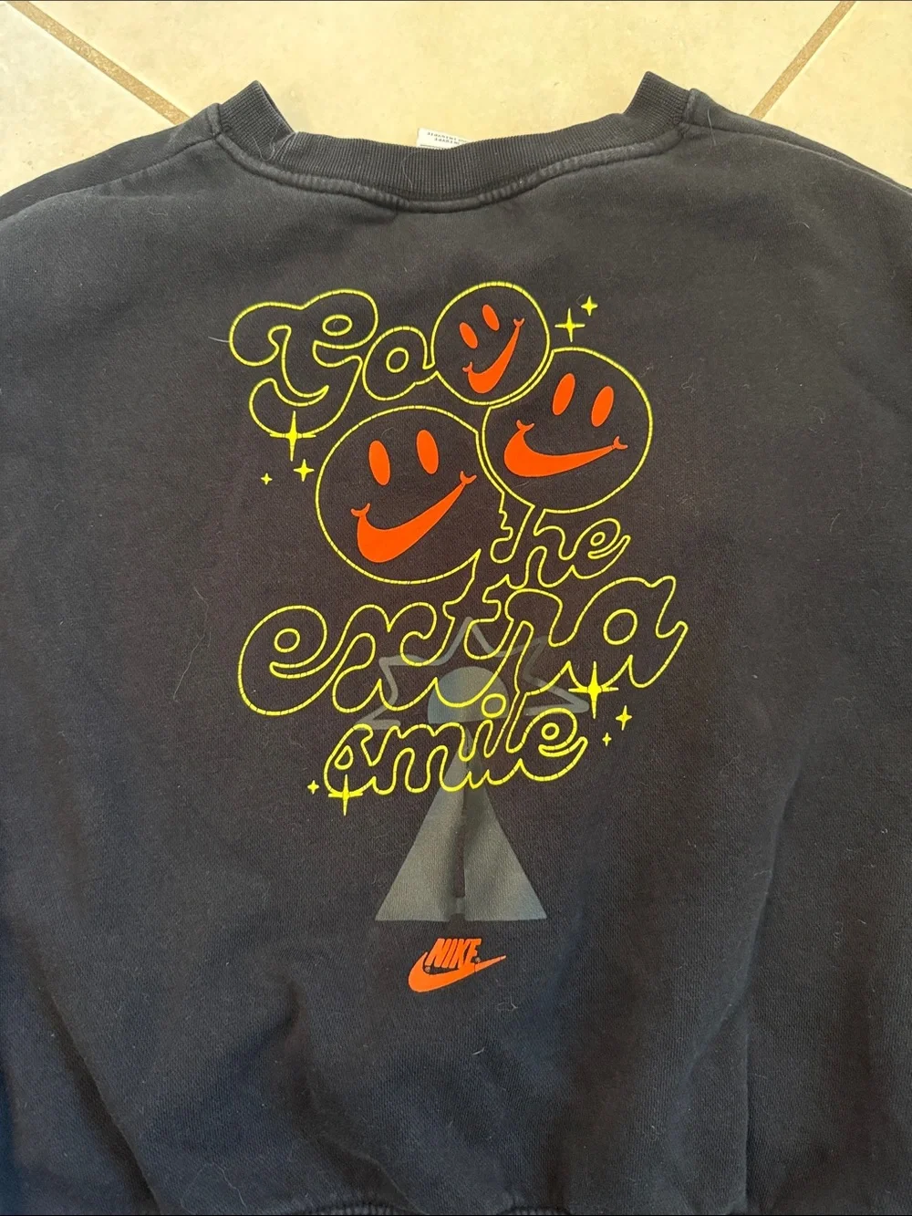 Nike sweatshirt - “go the extra mile”